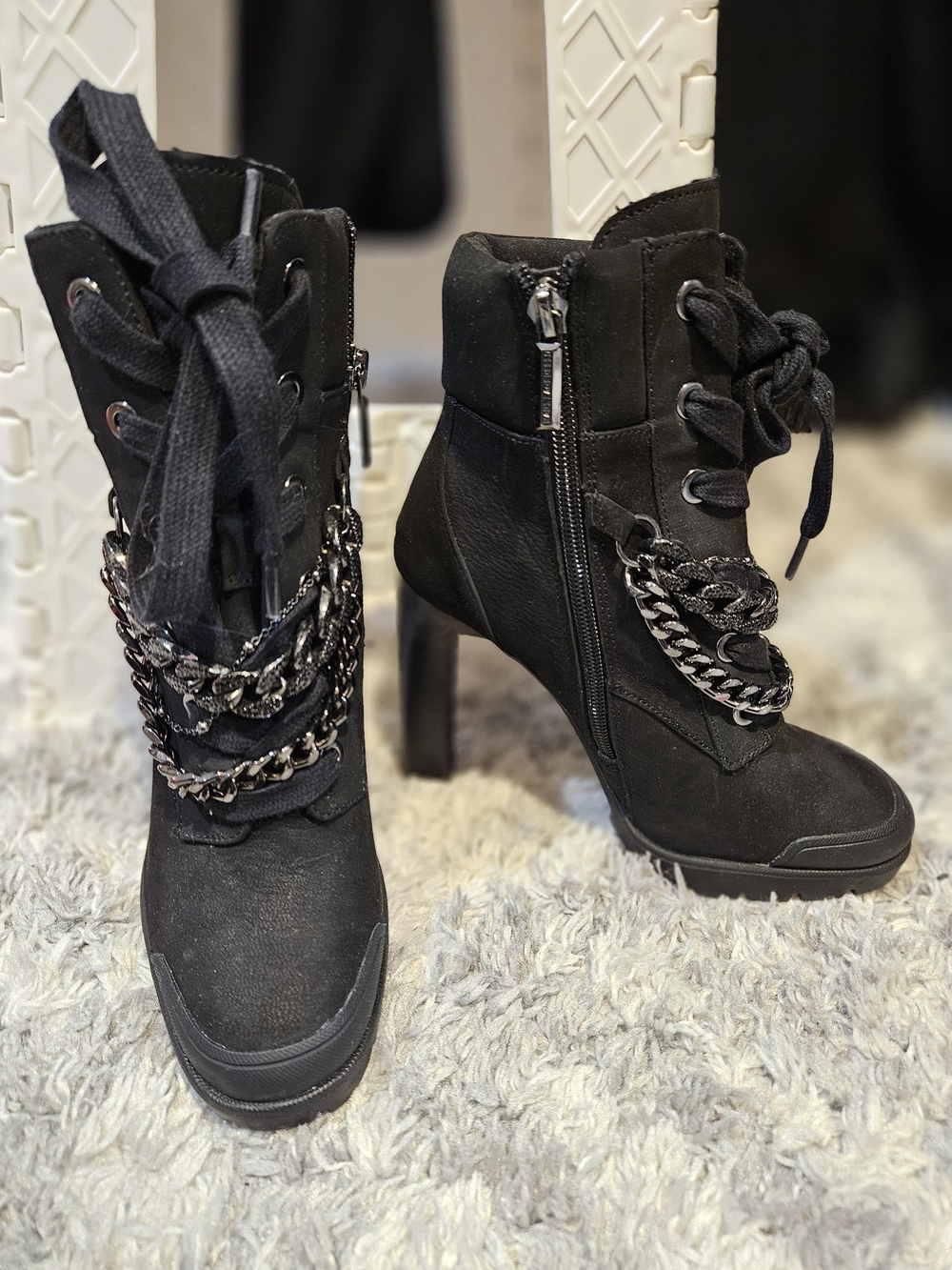 NEVER WORN * KARL LAGERFELD Victoria Black Chain-Embellished Lace-Up Ankle Boots